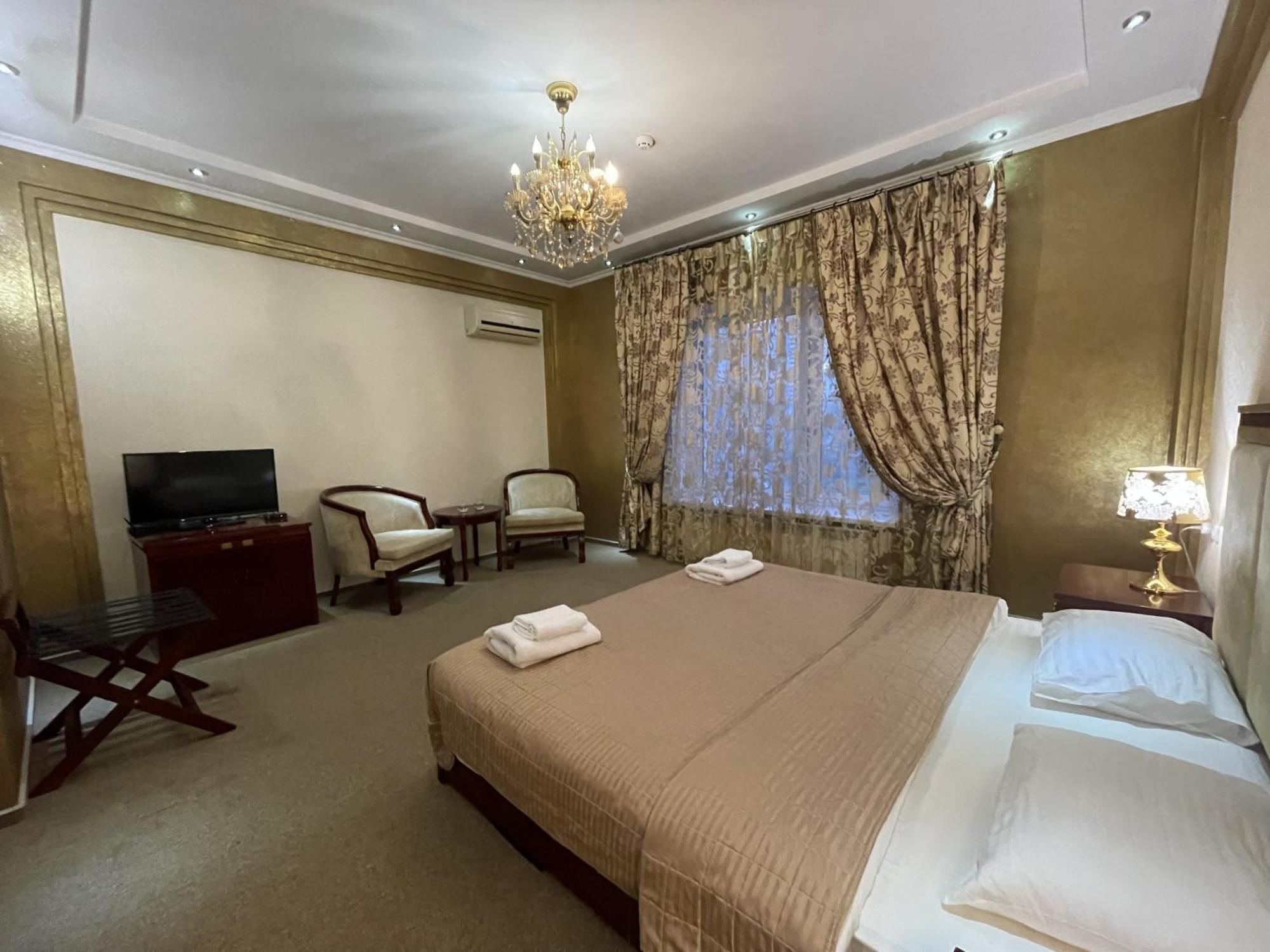 Київські Ночі Hotel Exterior foto