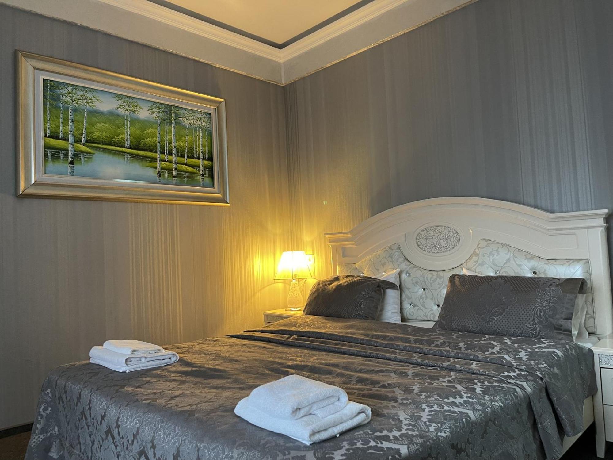 Київські Ночі Hotel Exterior foto