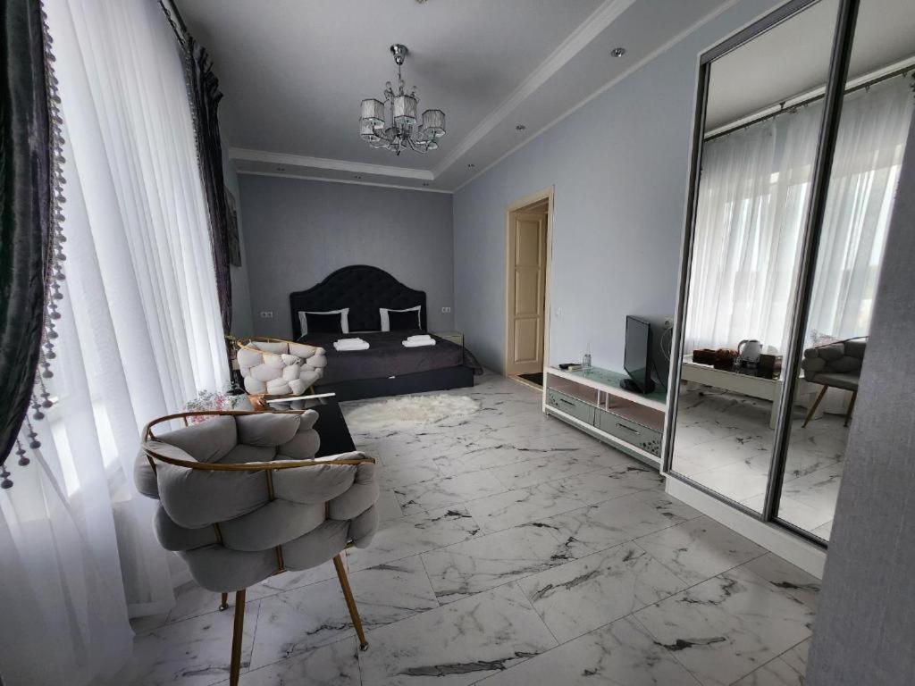 Київські Ночі Hotel Exterior foto
